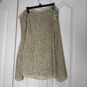NWT Jaclyn Smith Chic Cream Floral A-Line Skirt